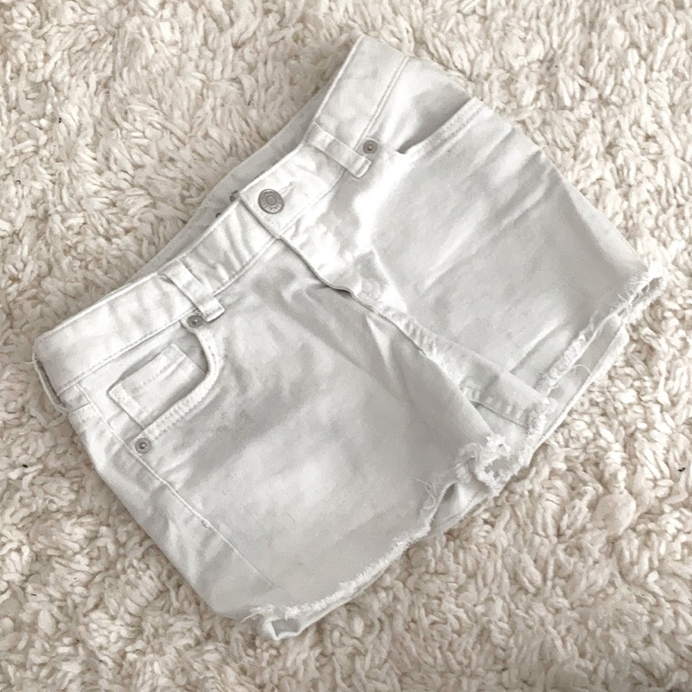 Shorts - Picture 3 of 3